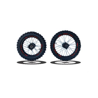 set cerchi  gomme 17 14 perno ruota 15mm racing 4 rosso